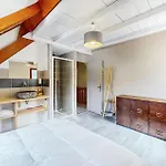 Maison Vue Sur Les Montagnes *